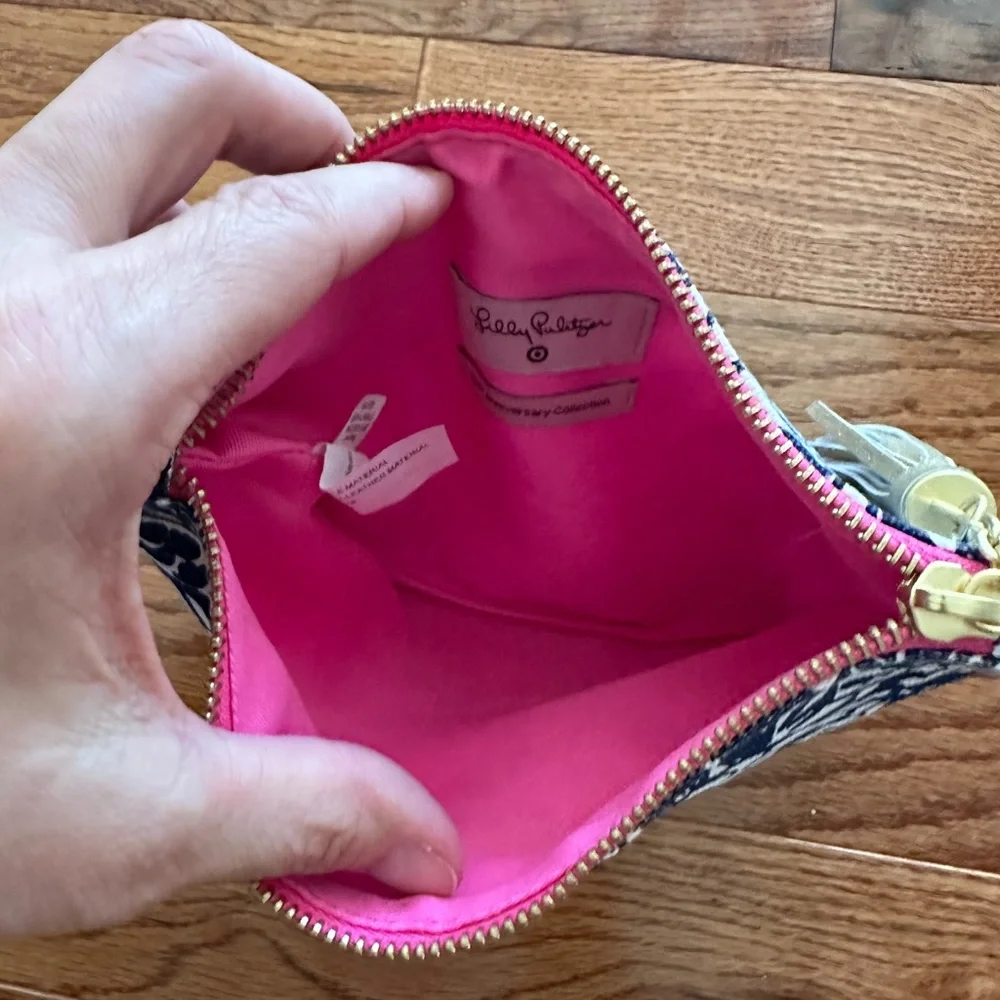 New Lilly Pulitzer Upstream Clutch Cosmetics Case.